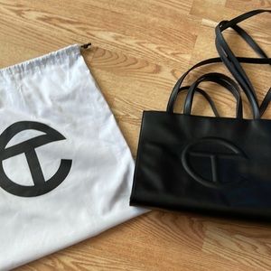 Brand new never worn telfar medium tote in black. Authentic